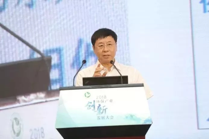 曲久辉.webp.jpg